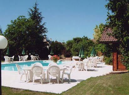 Brit Hotel Dak Hotel Avallon Dış mekan fotoğraf
